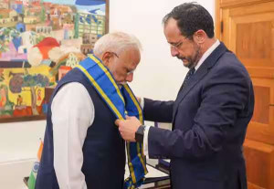 இதை 140 கோடி இந்தியர்களுக்கும் அர்ப்பணிக்கிறேன்; சைப்ரஸ் நாட்டின் விருது பெற்ற மோடி பேச்சு