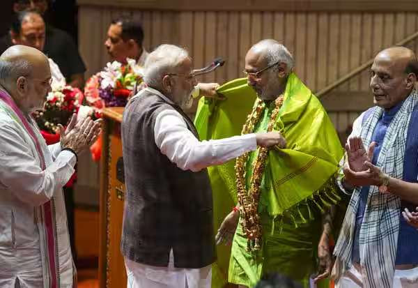 துணை ஜனாதிபதி தேர்தல்; சி.பி.ராதாகிருஷ்ணனை ஆதரிக்க எதிர்க்கட்சிகளுக்கு மோடி வலியுறுத்தல்