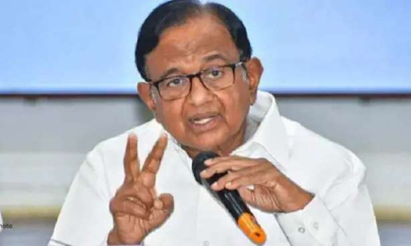 தேர்தல் ஆணையத்திற்கு 7 கேள்வி;  சிதம்பரம்