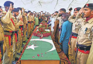 பயங்கரவாதிகள் இறுதிச்சடங்கில் பாகிஸ்தான் ராணுவ அதிகாரிகள் பங்கேற்பு