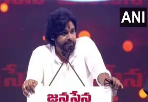 அண்ணாமலைக்கு சிறப்பான அரசியல் எதிர்காலம் உள்ளது: சொல்கிறார் பவன் கல்யாண்