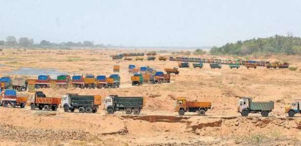 திருடிய மணலுக்காக ரூ.3,500 கோடி! அரசுக்கு செலுத்த உத்தரவு