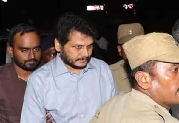 செந்தில் பாலாஜி வழக்கு: 900 பேருக்கு தொடர்பு?