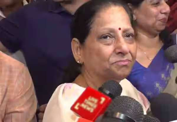 பாதுகாப்பாக பயணம்; இறைவனுக்கு நன்றி: சுபான்ஷு சுக்லாவின் தாயார் நெகிழ்ச்சி