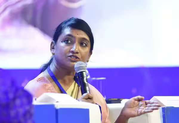 தமிழகத்தில் தொழிற்கல்வி சரியில்லை: இனி புது நடைமுறை என்கிறார் திவ்யா