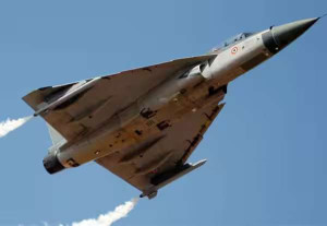 தேஜஸ் போர் விமானங்களுக்கு அமெரிக்காவின் இன்ஜின்கள்: ஒப்பந்தத்தில் இந்தியா கையெழுத்து