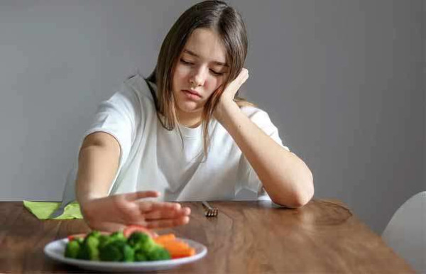 உணவைத் தவிர்ப்பதால் ஏற்படும் ஆபத்தான விளைவுகள்  பற்றித் தெரியுமா?