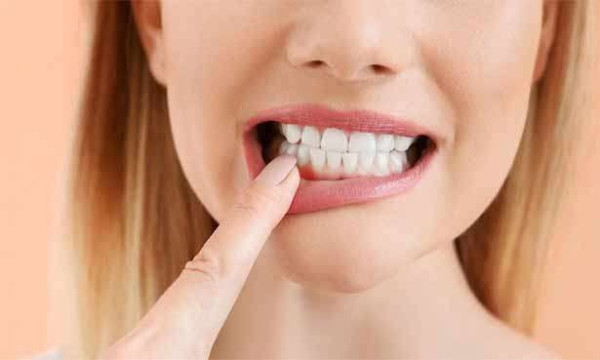 இரவில் பல் துலக்கினால் இவ்வளவு நன்மையா?