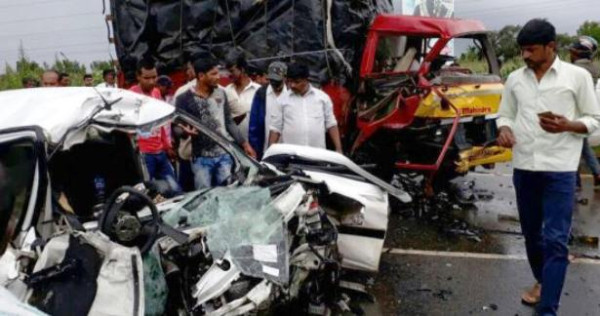 அதிகரிக்கும் வாகன விபத்துக்கள் பொறுப்புடன் செயற்படுவோம்