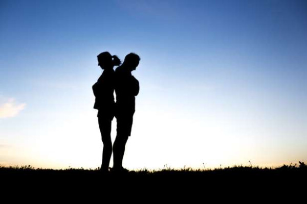 70% பேர் திருமணம் செய்யாம லிவ்-இன் உறவில் வாழும் நாடு இதுதான்... இந்தியால எவ்வளவு பேர் வாழ்கிறார்கள் தெரியுமா?