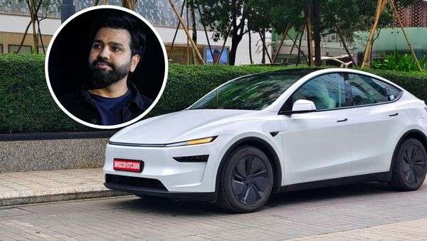 ரோஹித் சர்மா வாங்கிய புதிய Tesla Model Y- எண் பலகையில் உள்ள சிறப்பு