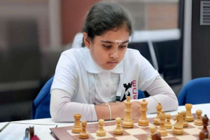 சதுரங்கத்தில் சாதனை படைத்த 10 வயது சிறுமி