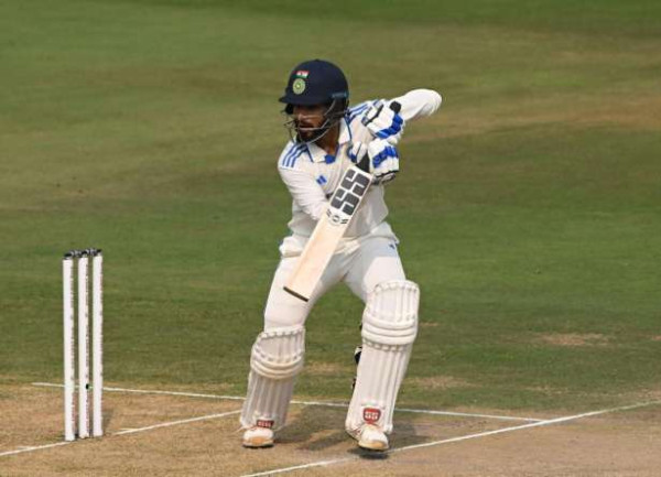 துலிப் தொடரில் நொறுக்கிய பட்டிதார்...! 198 ஓட்டங்கள் விளாசி களத்தில் நிற்கும் வீரர்