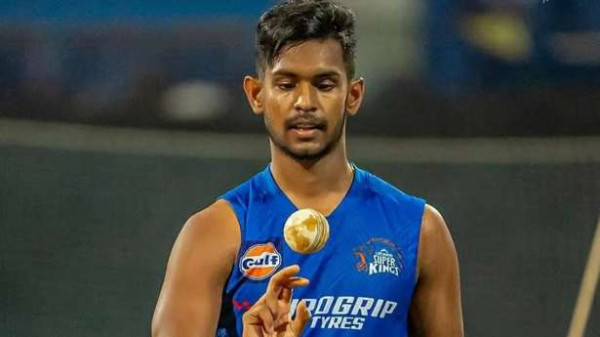 பத்திரனாவை 120,000 டொலருக்கு ஏலத்தில் எடுத்த கொழும்பு ஸ்ட்ரைக்கர்ஸ்