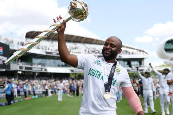 தென் ஆப்பிரிக்காவிற்கு புகழ்பெற்ற நாள்-டெஸ்ட் கிண்ணத்தை வென்றதற்கு சங்கக்காரா வாழ்த்து