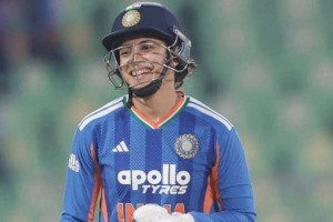 புதிய சாதனை படைத்த ஸ்மிருதி மந்தனா