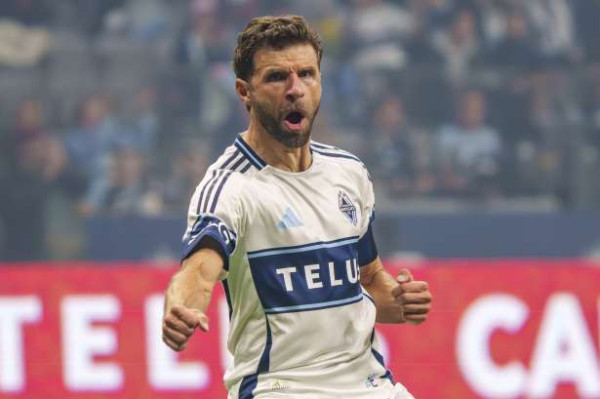 300 கோல்கள்! புதிய வரலாறு படைத்த ஜேர்மனி வீரர்