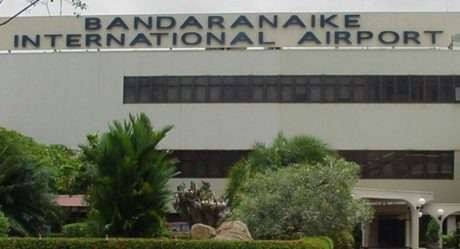  இந்தியாவிலிருந்து நாடு கடத்தப்பட்ட இலங்கையர்கள் மூவர் கட்டுநாயக்க விமான நிலையத்தில் கைது