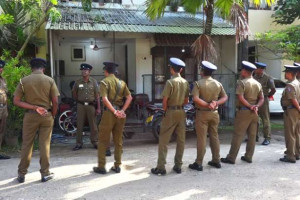  இலங்கையில் இலஞ்சம் பெற்ற 07 மாதங்களில் 49 பேர் கைது