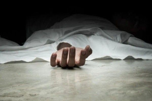 இலங்கை ஹோட்டலின் மாடியிலிருந்து கீழே விழுந்து வெளிநாட்டு பெண் உயிரிழப்பு