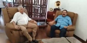 மஹிந்த ராஜபக்‌ஷவை சந்திக்க வீட்டிற்கு சென்ற ரணில் விக்ரமசிங்க!