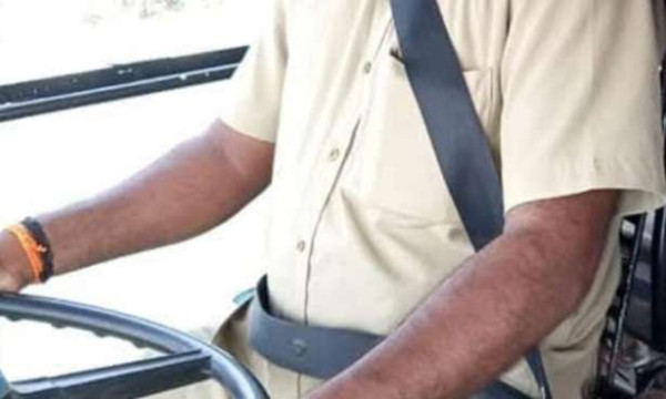 இலங்கையில் பேருந்துகளில் ஆசன பட்டி அணிவது குறித்து பொலிஸார் விளக்கம்