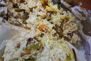 மட்டக்களப்பில் சட்டத்தரணிகளின் உணவில் புழுக்கள்