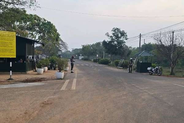 34 ஆண்டுகளுக்குப் பின்னர் திறக்கப்பட்ட யாழ் - பலாலி வீதி 