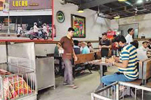 26 கல்லறைகளுக்கு நடுவில் இருக்கும் ஹொட்டல்.., இங்கு உணவருந்தினால் அதிர்ஷ்டமாம்