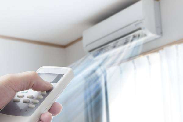 ஏசி வெப்பநிலையை 18 டிகிரியில் வைத்து இயக்கினால் எவ்வளவு மின்சாரம் செலவாகும்?