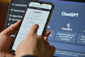 இனி ChatGPT உள்ளேயும் விளம்பரம் - அதிர்ச்சியில் பயனர்கள்