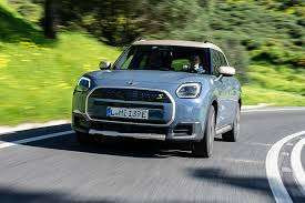 இந்தியாவில் அறிமுகமான MINI Countryman SE All4 எலக்ட்ரிக் SUV