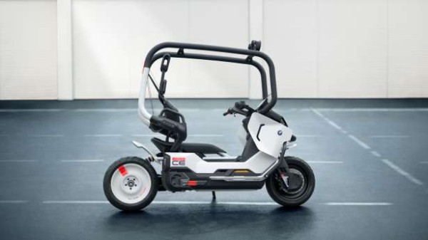 இனி ஹெல்மெட் தேவையில்லை..! பாதுகாப்பு கூண்டுடன் வரும் BMW Vision CE ஸ்கூட்டர்