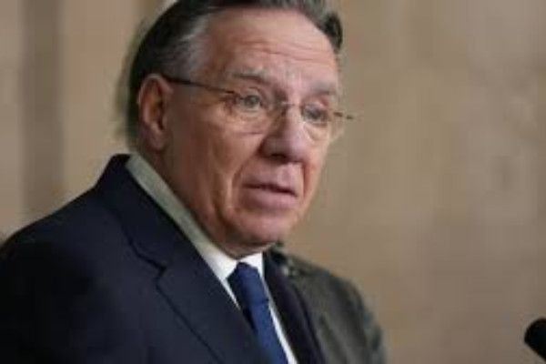 கனடாவின் க்யூபெக் மாகாண முதல்வர் பதவி விலகல்