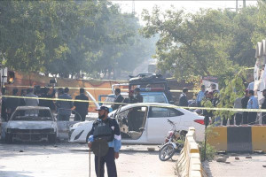  பாகிஸ்தானில் இடம்பெற்ற வெடிகுண்டு தாக்குதல் -  பொலிஸ் உள்பட 6 பேர் பலி