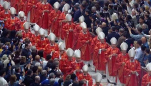 புதிய பாப்பரசர் தெரிவில் மீண்டும் கரும்புகை