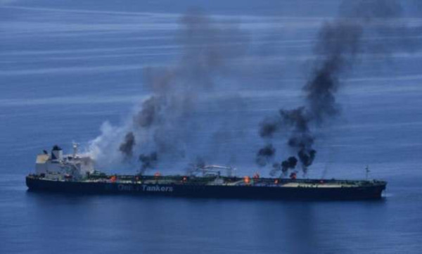 செங்கடலில் கச்சா எண்ணெய் எடுக்கும் கப்பல் மூழ்கி விபத்து