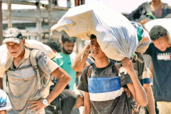 காசாவில் மனிதாபிமான உதவிகளுக்காக காத்திருந்தவர்கள் மீது தாக்குதல்