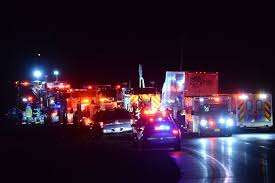 கனடாவில் இடம்பெற்ற கோர விபத்து - ஐவர் பலி