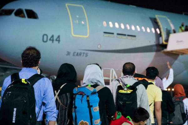 பிரித்தானியாவுக்குள் இரகசியமாக நுழைந்த ஆயிரக்கணக்கான ஆப்கானியர்கள்