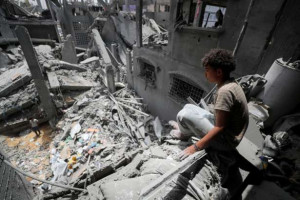 காசா நிவாரண முகாம்களில் 798 பேர் பலி