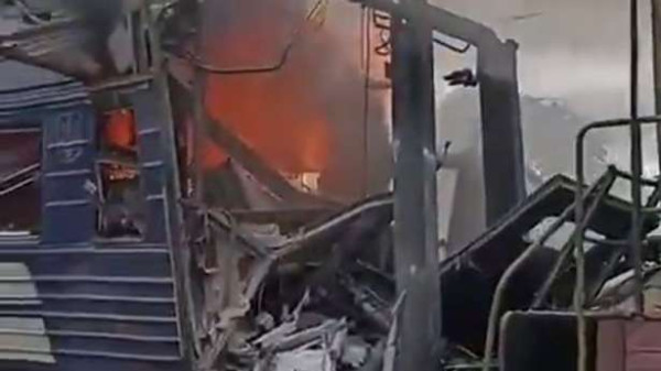 பயணியர் ரயில் மீது ரஷ்யா ட்ரோன் தாக்குதல்