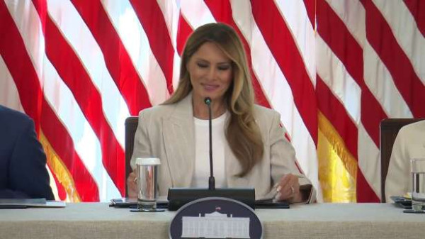 “ராணுவ வீரர்கள் ரோபோக்களால் மாற்றப்படுவார்கள்” - மெலனியா டிரம்ப்!