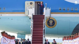 மலேசியாவுக்கு சென்றார் அமெரிக்க ஜனாதிபதி டொனால்ட் ட்ரம்ப்