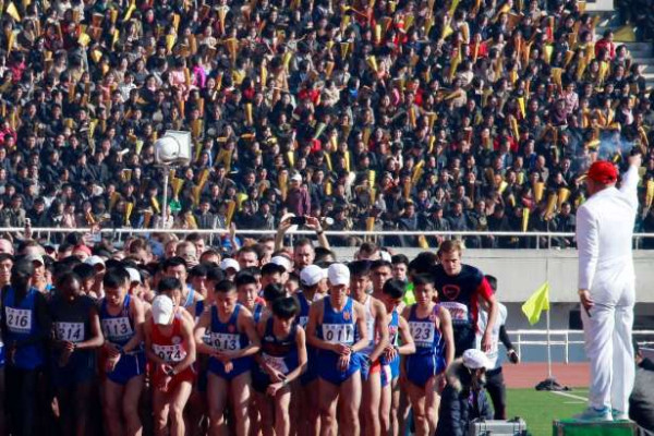 வடகொரியாவில் ஆறு ஆண்டுகளில் பின் மரதன் போட்டி