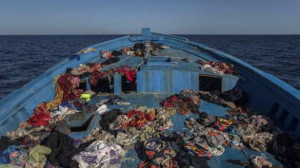 மத்திய தரைக்கடலில் கவிழ்ந்த அகதிகள் படகு - 42 பேர் பலி