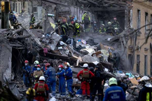 ரஷ்யா மீது உக்ரைன் டிரோன் தாக்குதல் - 9 பேர் பலி