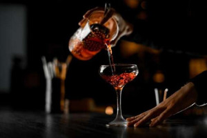 குவைத்தில் விஷ சாராயம் குடித்து - 13 பேர் பலி