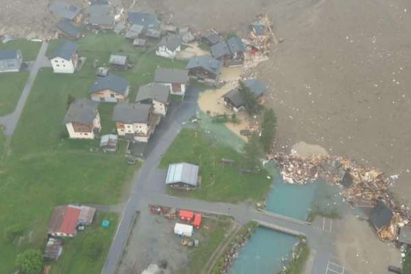 சுவிட்சர்லாந்தில் நிலச்சரிவு அபாயம்...