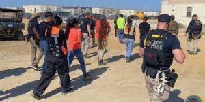 அமெரிக்காவில் 300 தென் கொரிய பணியாளர்கள் கைது